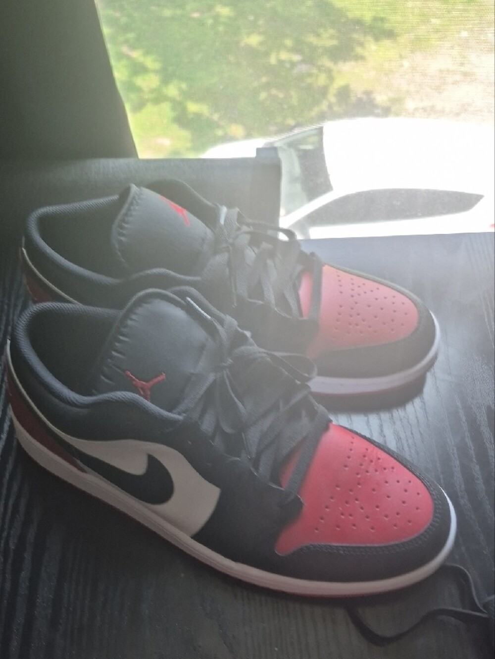 Nike Men's Low-Top Sneakers - Black, Red & White - Picture 8 of 8